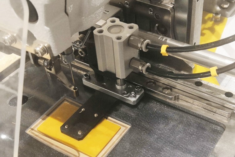 computerized direct drive pattern sewing machine -... Jack JK-T2210-F3: Computerized, Direct Drive, Programmable, Large Patt